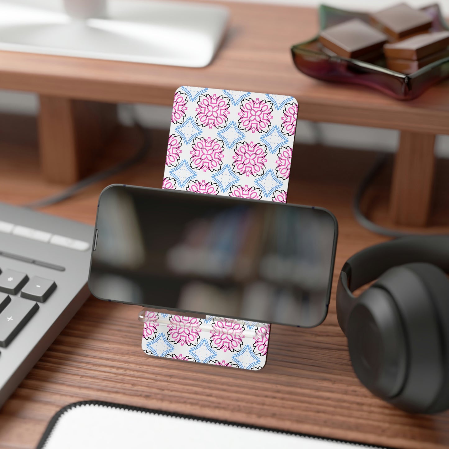 Lotus Living Mash Up Mobile Display Stand for Smartphones